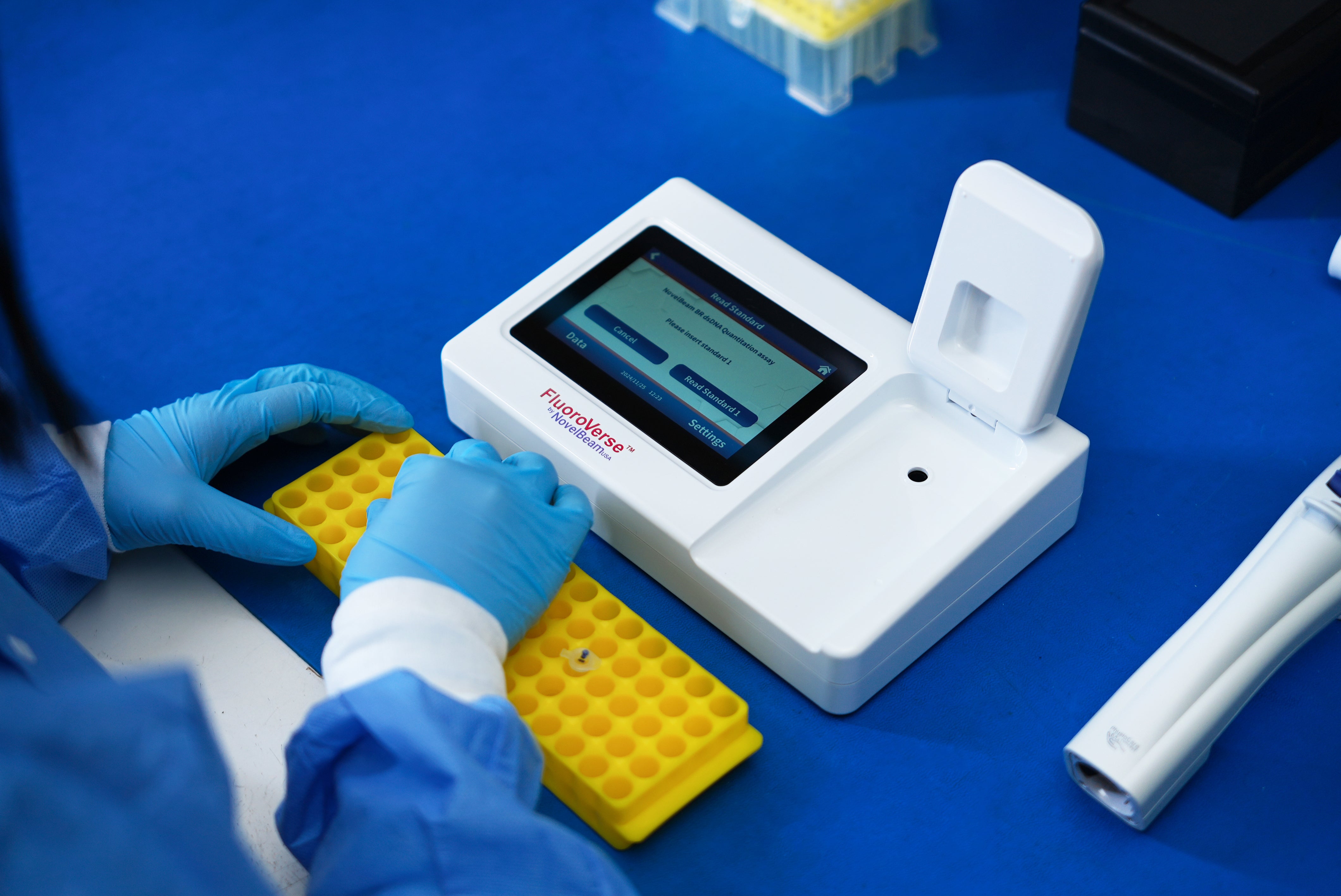 FluoroVerse™ Fluorometer